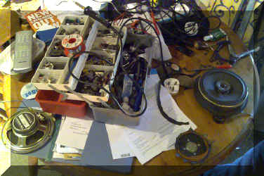 z0-newspeakers.jpg (534359 bytes)